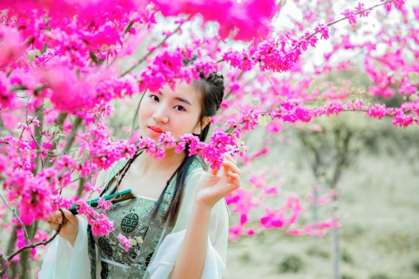 杭州东站高铁站，轻松一按，身心焕然！